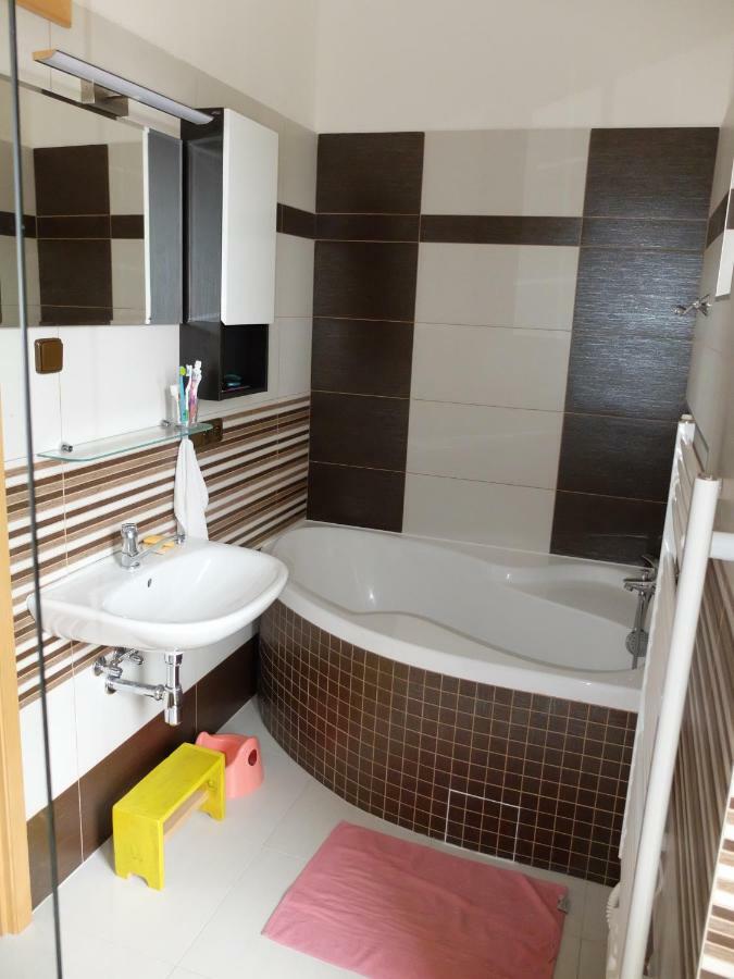 Apartment Trzeboń Zewnętrze zdjęcie